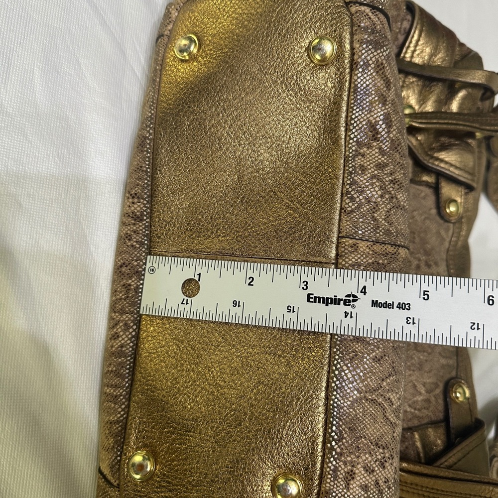 B. Makowsky Gold Leather Shoulder Bag Slouchy Hobo Y2K Indie Sleaze Mob Wife - Picture 11 of 16